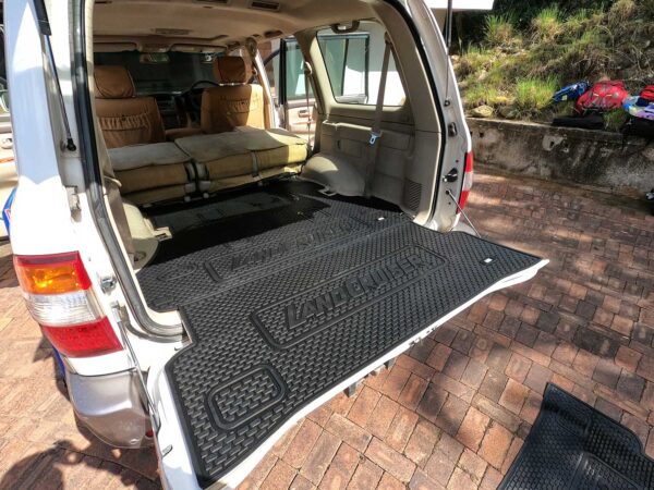 Toyota Land Cruiser 100 Series Trunk Mat - Image 3