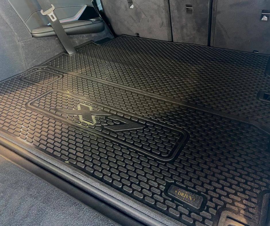 BMW X7 Trunk Mat - Image 3